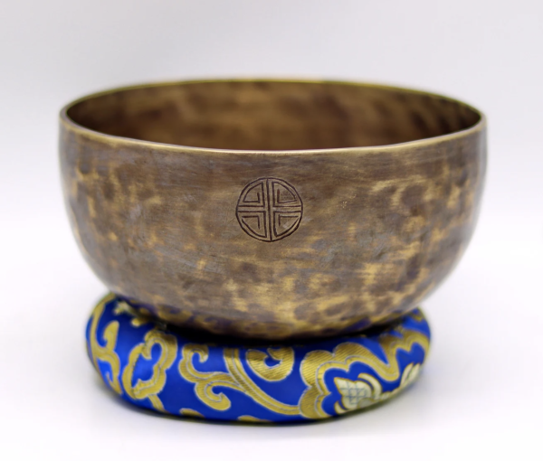 Moon Himalayan meditation deep carving singing bowl